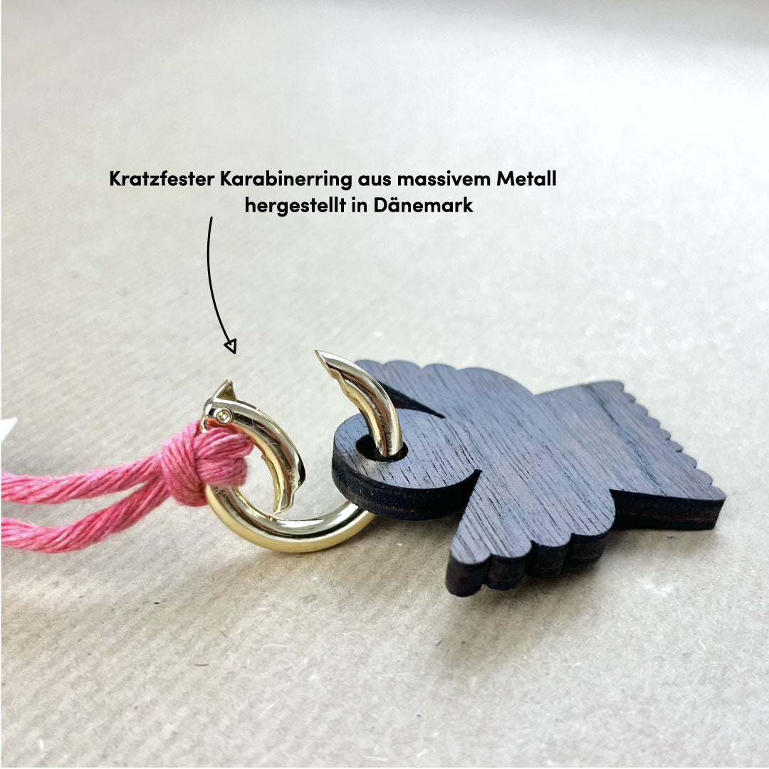 Alpaka-Holzschlüsselanhänger mit Karabiner, blaues Holz und pinkes Band