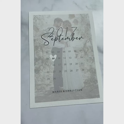 Personalisiertes Poster - Kalender mit Foto im Hintergrund