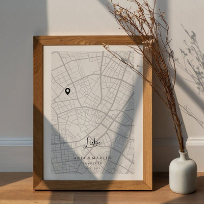 Personalisierte Map - Vollflächige Karte mit Pin - Naturbedacht kaufen