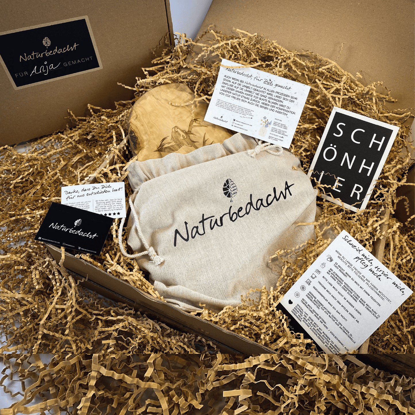 Personalisiertes Schneidebrett aus Olivenholz als Geschenk zum Muttertag - Naturbedacht kaufen