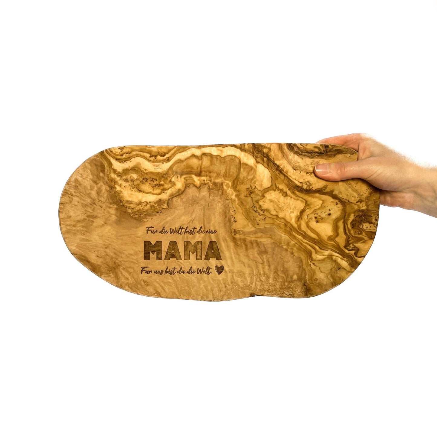 Personalisiertes Schneidebrett aus Olivenholz als Geschenk zum Muttertag - Naturbedacht kaufen