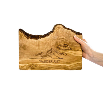 Personalisiertes Schneidebrett aus Olivenholz - Wanderlust - Naturbedacht kaufen